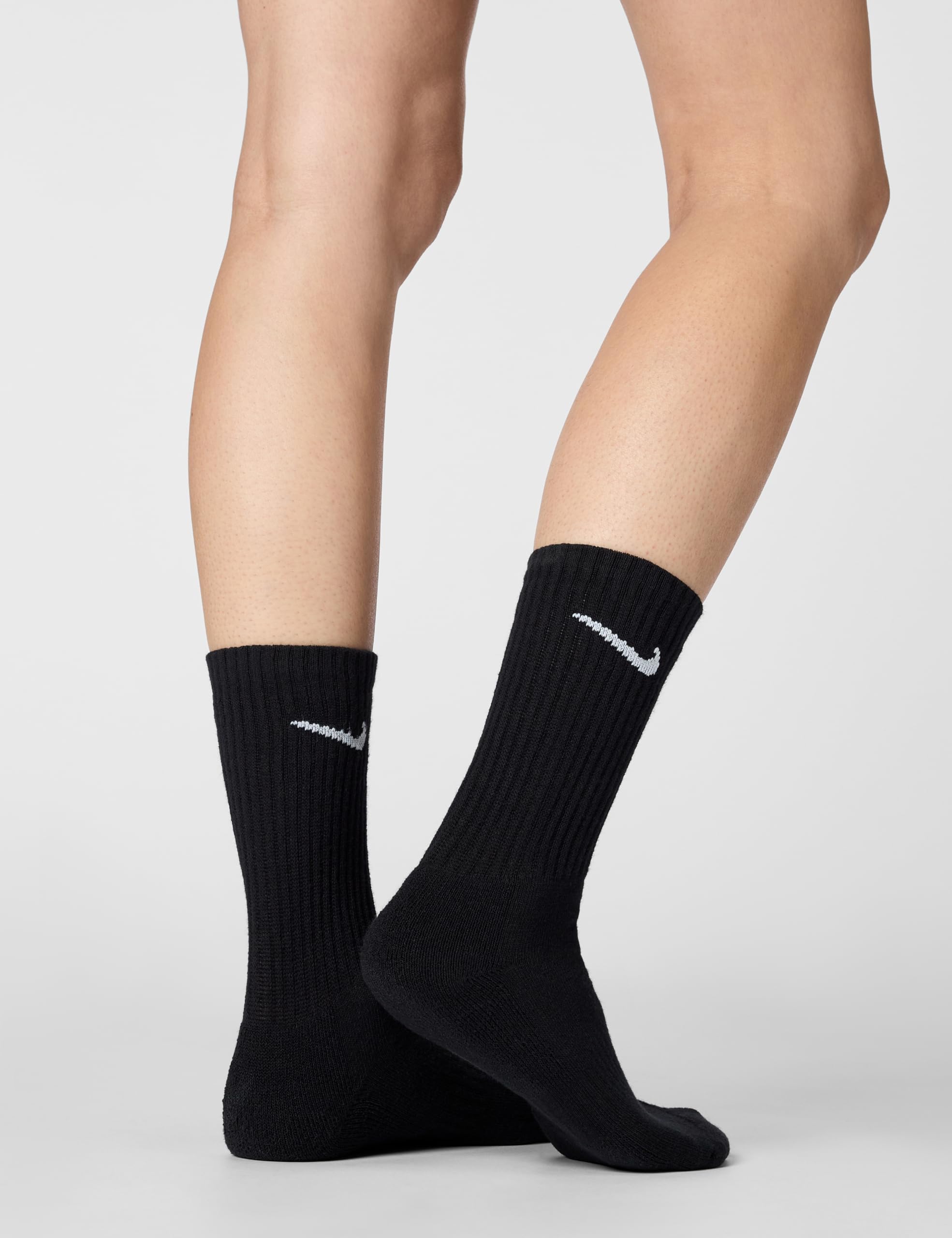 Nike Unisex Everyday Cushioned Training Crew Socks (6 Pairs), Black/White, Large
